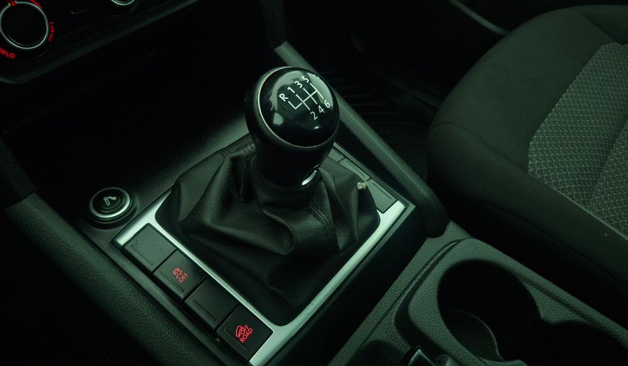 Volkswagen Amarok 2.0 TDI TRENDLINE Pickup 2020