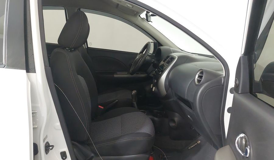 Nissan March SV Hatchback 2016