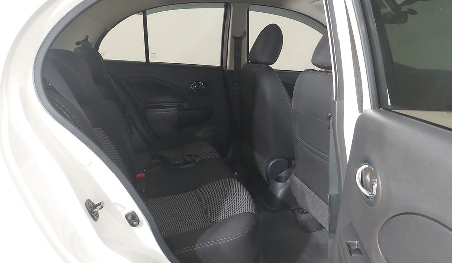 Nissan March SV Hatchback 2016