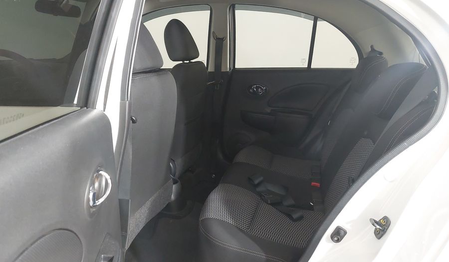 Nissan March SV Hatchback 2016