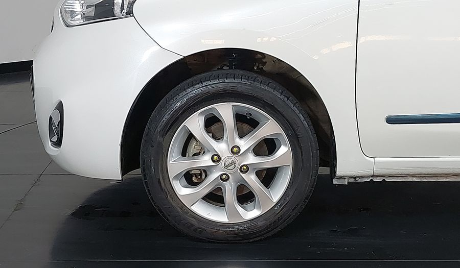 Nissan March SV Hatchback 2016