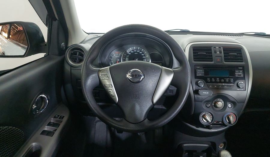 Nissan March SV Hatchback 2016