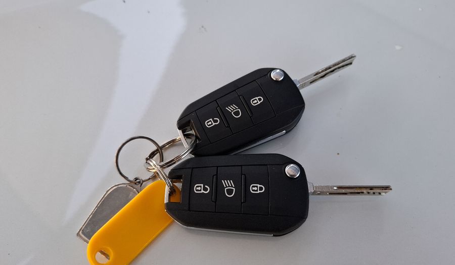 Peugeot 2008 1.6 FELINE TIPTRONIC Suv 2022