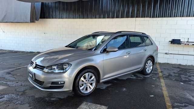 Volkswagen • Golf Variant