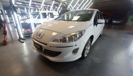 Peugeot • 408