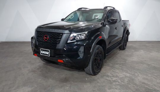 Nissan • Frontier