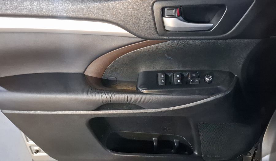 Toyota Highlander 3.5 XLE Suv 2016