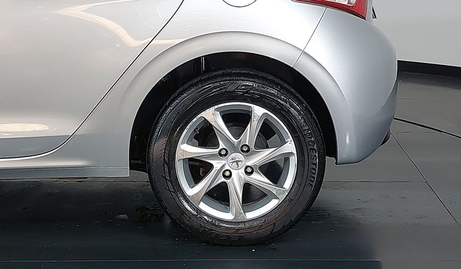 Peugeot 208 ACTIVE PACK Hatchback 2015