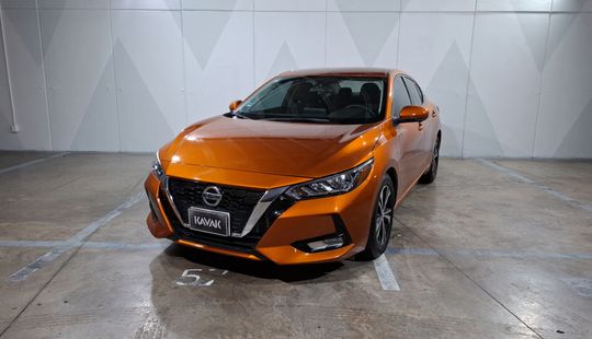 Nissan • Sentra