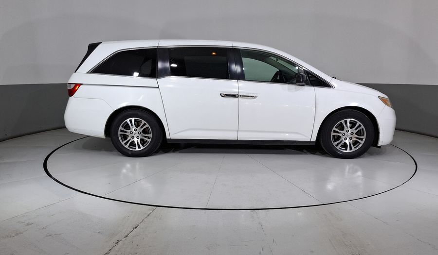Honda Odyssey 3.5 LX AT Minivan 2013