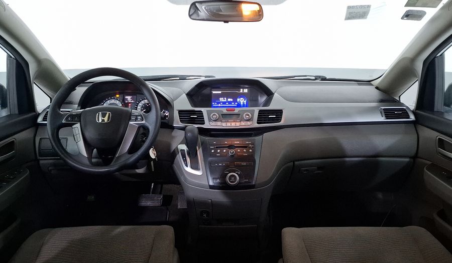Honda Odyssey 3.5 LX AT Minivan 2013