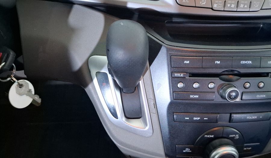 Honda Odyssey 3.5 LX AT Minivan 2013