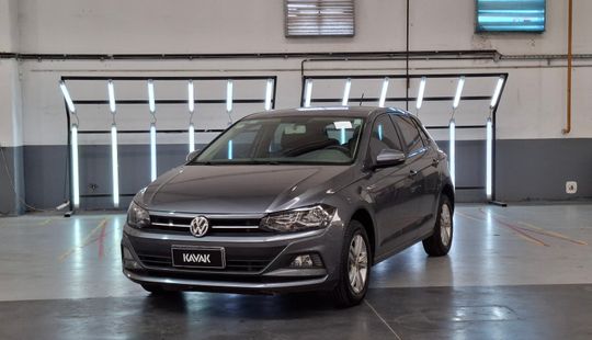 Volkswagen • Polo