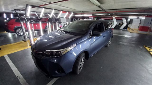 Toyota • Yaris