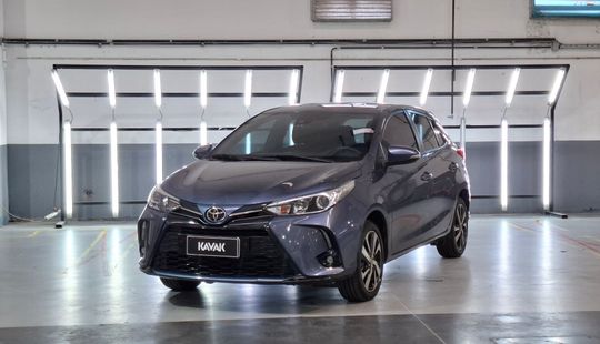 Toyota • Yaris