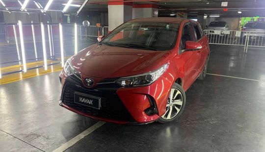 Toyota • Yaris