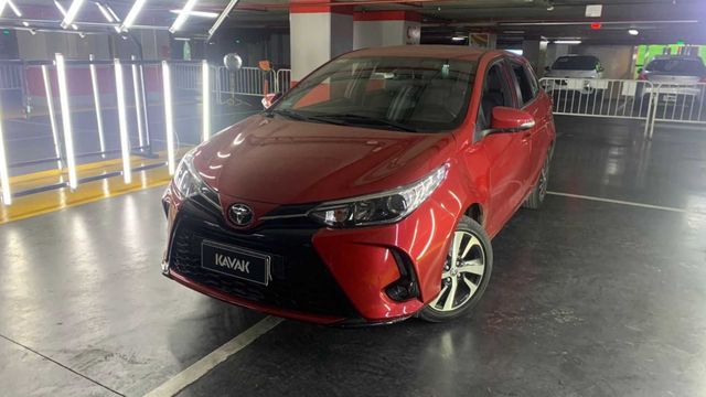 Toyota • Yaris
