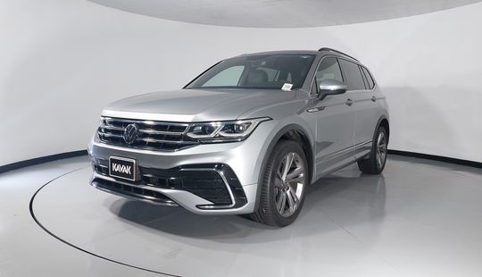 Volkswagen • Tiguan
