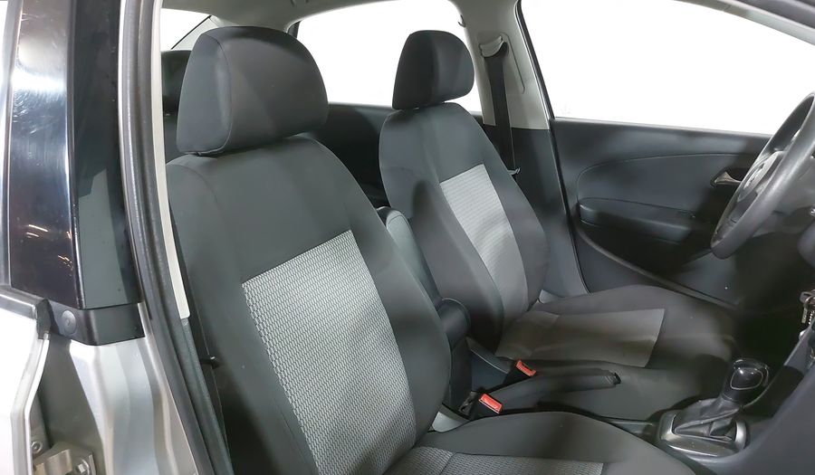 Volkswagen Vento 1.6 ACTIVE TIPTRONIC Sedan 2014