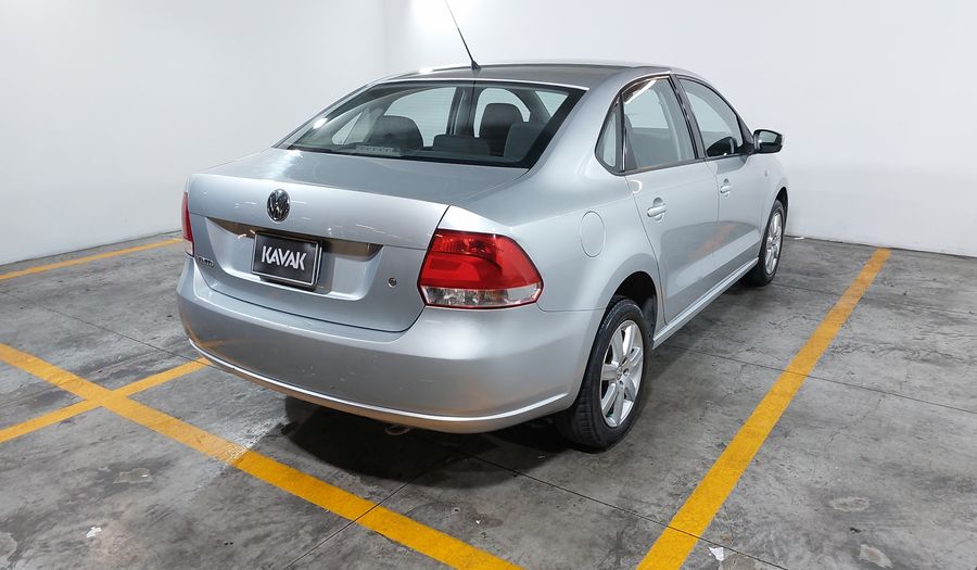 Volkswagen Vento 1.6 ACTIVE TIPTRONIC Sedan 2014