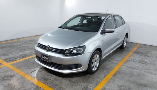 Volkswagen • Vento