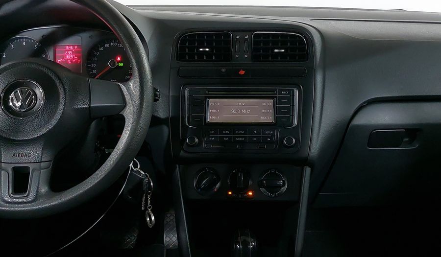 Volkswagen Vento 1.6 ACTIVE TIPTRONIC Sedan 2014