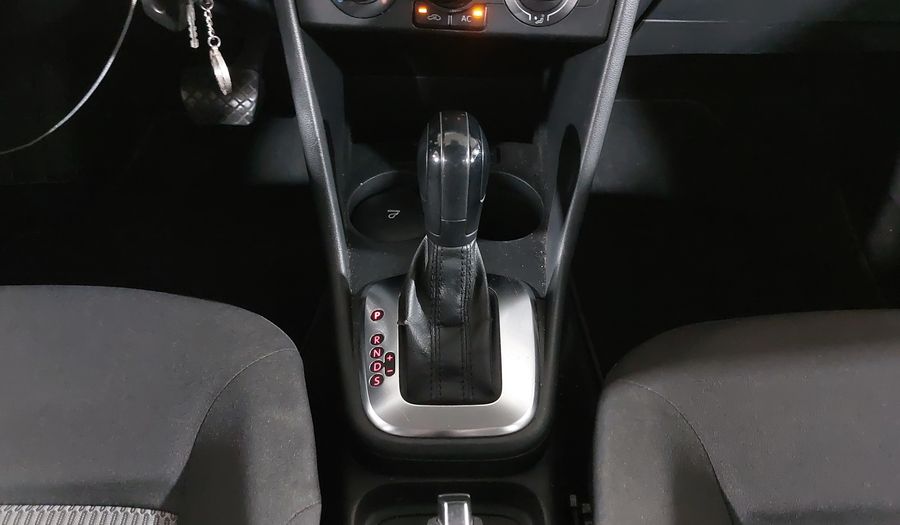 Volkswagen Vento 1.6 ACTIVE TIPTRONIC Sedan 2014