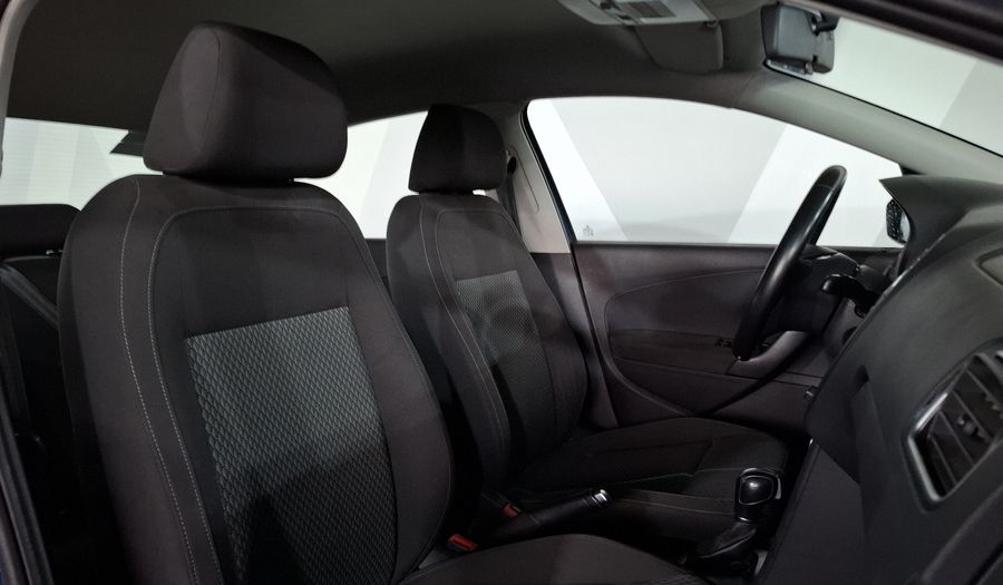 Volkswagen Vento 1.6 HIGHLINE AUTO Sedan 2019
