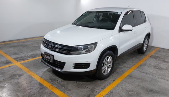 Volkswagen • Tiguan