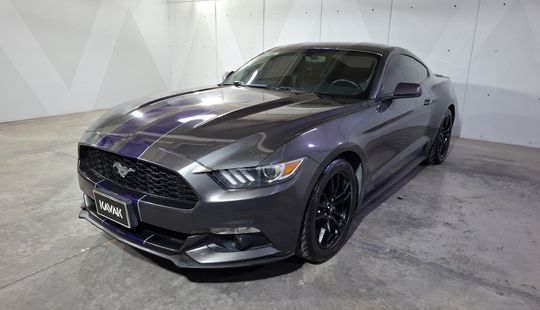 Ford • Mustang