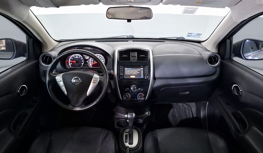 Nissan Versa 1.6 EXCLUSIVE AUTO Sedan 2017