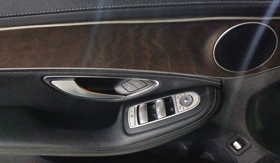 Mercedes Benz Clase C 2.0 200 CGI EXCLUSIVE AT Sedan 2016