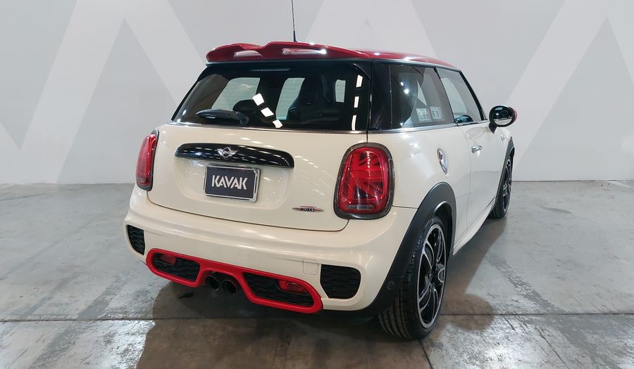 Mini John Cooper Works 2.0 JOHN COOPER WORKS HOT CHILI AT Hatchback 2017