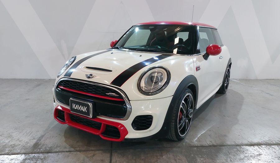 Mini John Cooper Works 2.0 JOHN COOPER WORKS HOT CHILI AT Hatchback 2017