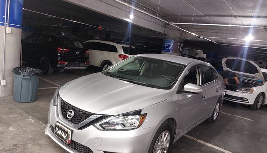 Nissan • Sentra
