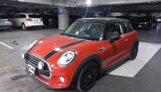Mini • Cooper