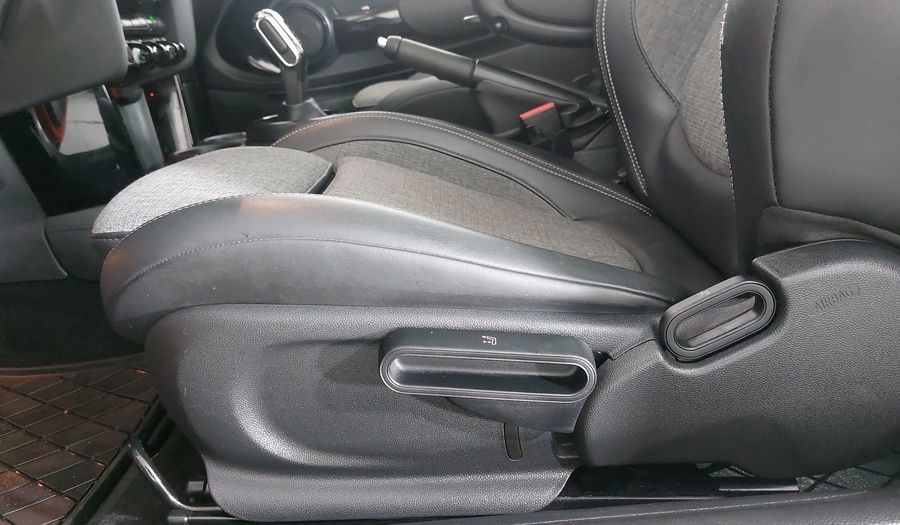 Mini Cooper 1.5 COOPER CHILI Hatchback 2019
