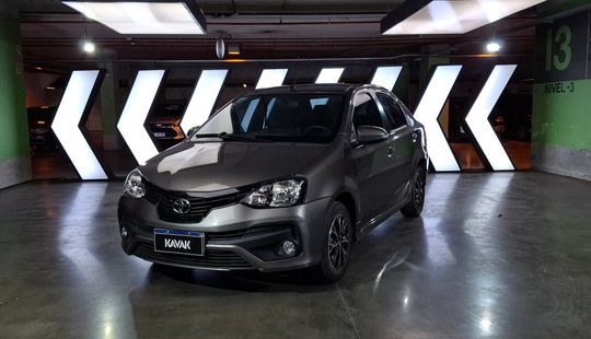 Toyota • Etios