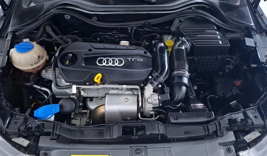 Audi A1 1.4 TFSI COOL MT Hatchback 2015