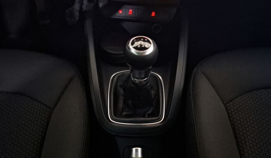 Audi A1 1.4 TFSI COOL MT Hatchback 2015
