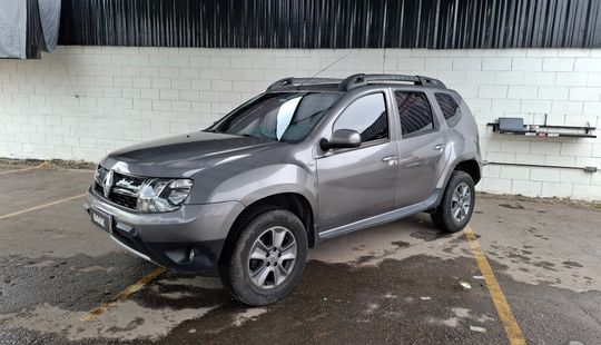Renault • Duster