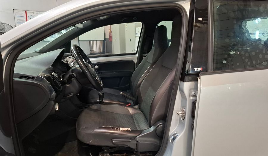 Volkswagen Up 1.0 PEPPER Hatchback 2017