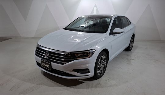 Volkswagen • Jetta
