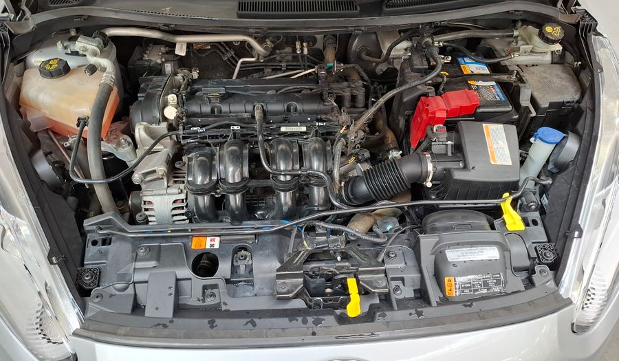 Ford Fiesta Kinetic Design 1.6 SE Hatchback 2016