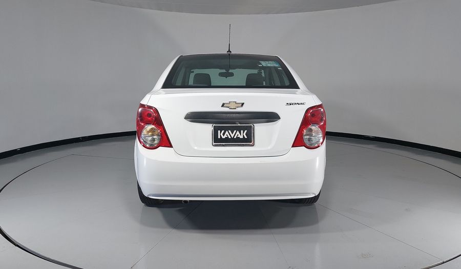 Chevrolet Sonic 1.6 MT A LS Sedan 2015