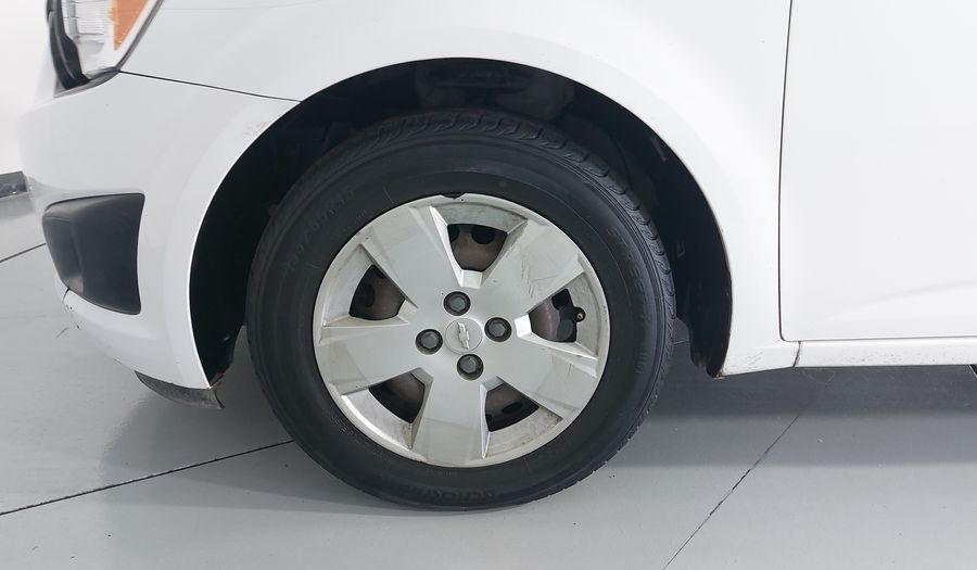 Chevrolet Sonic 1.6 MT A LS Sedan 2015
