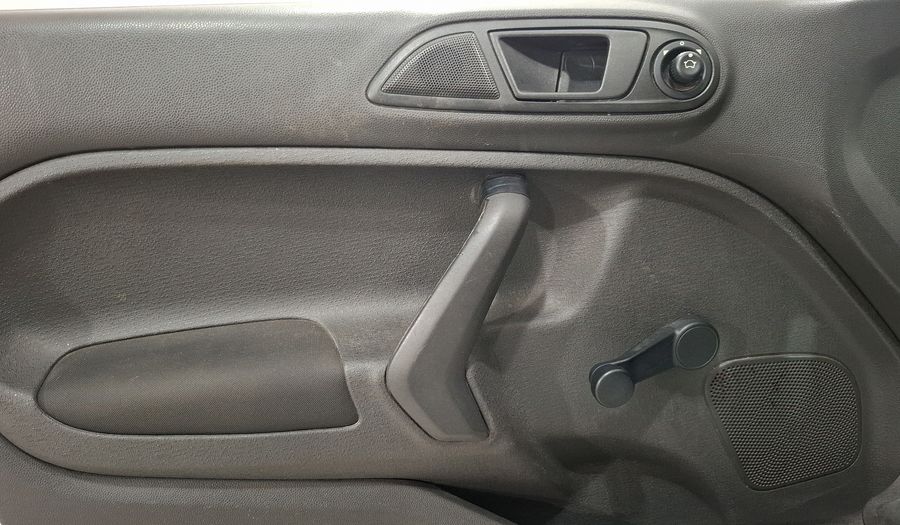 Ford Fiesta 1.6 S MT Sedan 2015