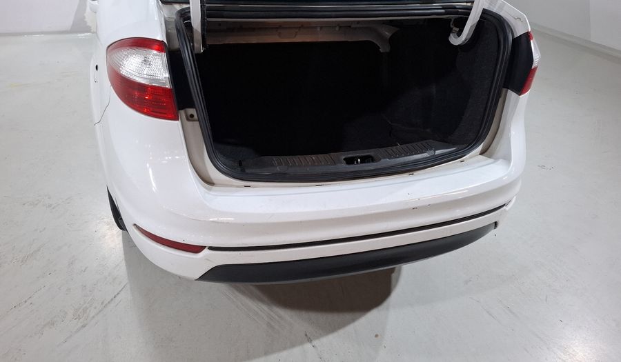 Ford Fiesta 1.6 S MT Sedan 2015