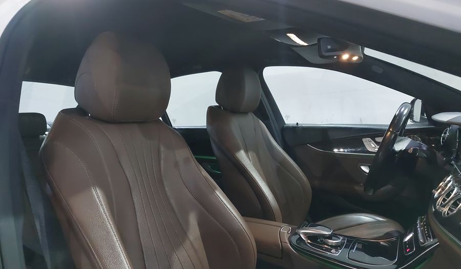 Mercedes Benz Clase E 2.0 200 CGI AVANTGARDE Sedan 2017
