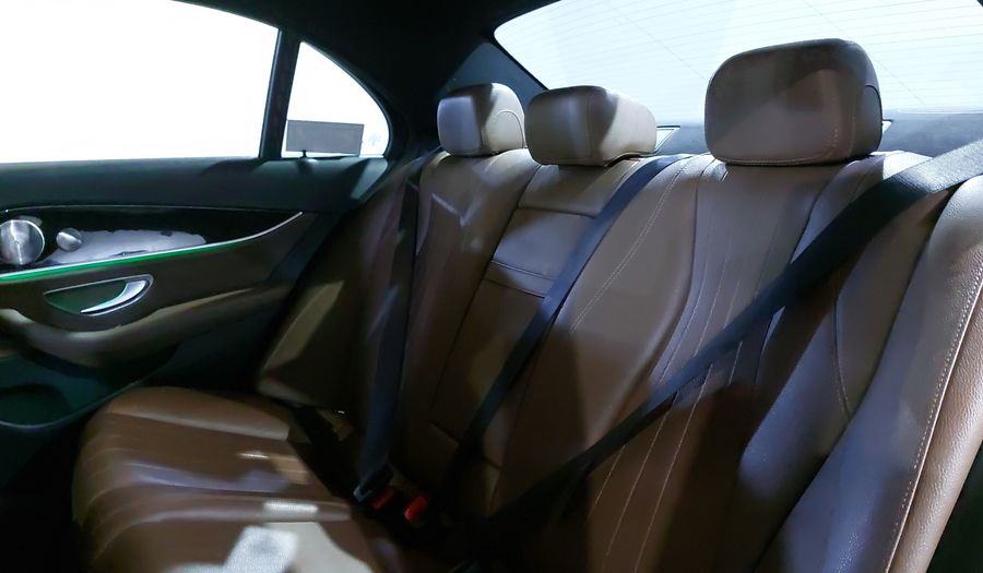 Mercedes Benz Clase E 2.0 200 CGI AVANTGARDE Sedan 2017